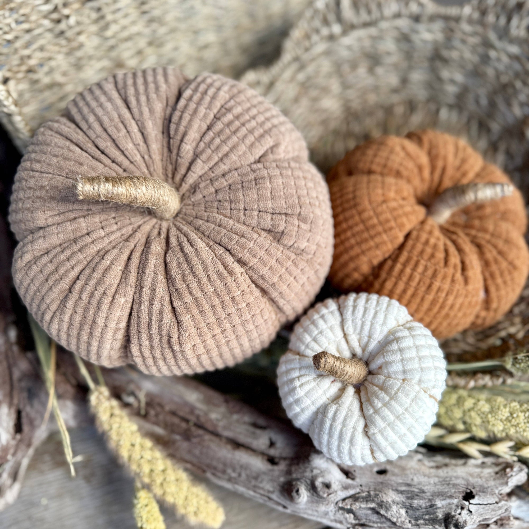 Medium Copper Cross Cord Pumpkin
