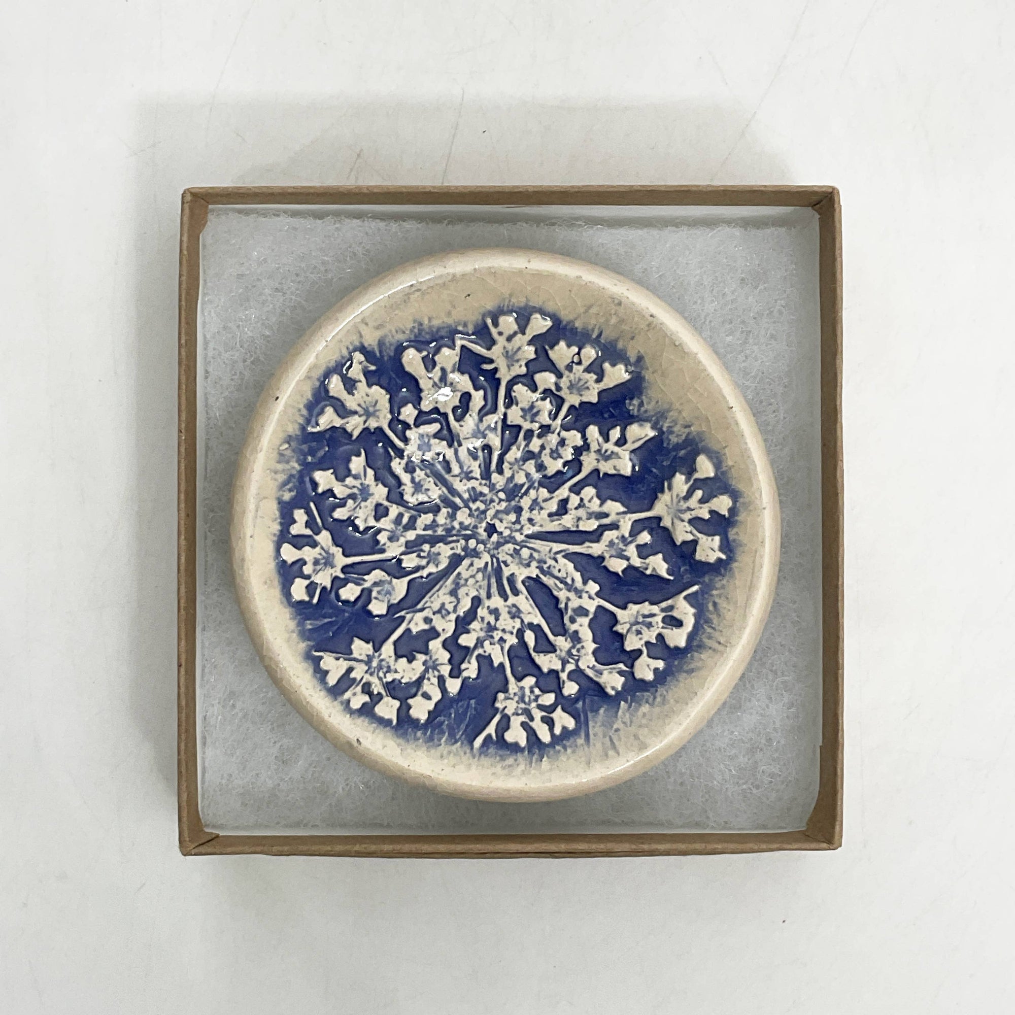 Pottery Dish Bowl - Queen Anne Snowflake