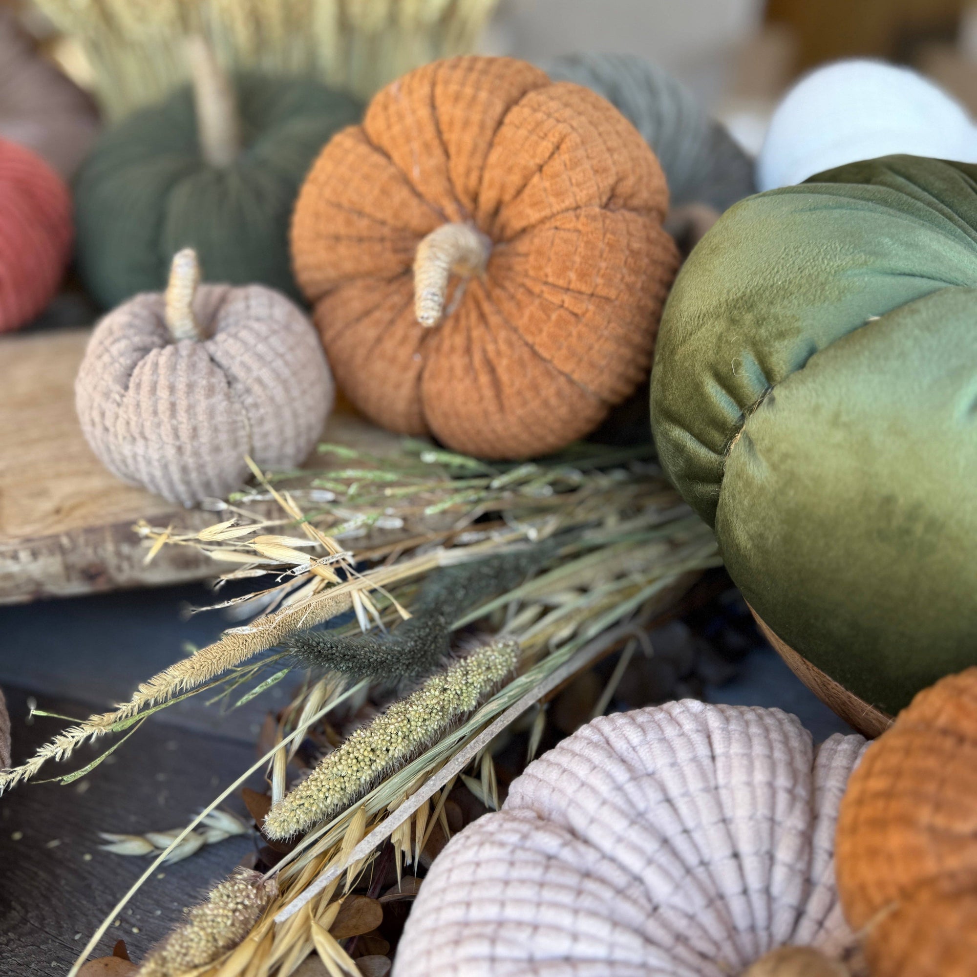 Medium Copper Cross Cord Pumpkin