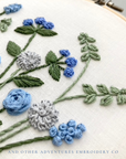 Hand Embroidery Kit  - Jardín in Blue