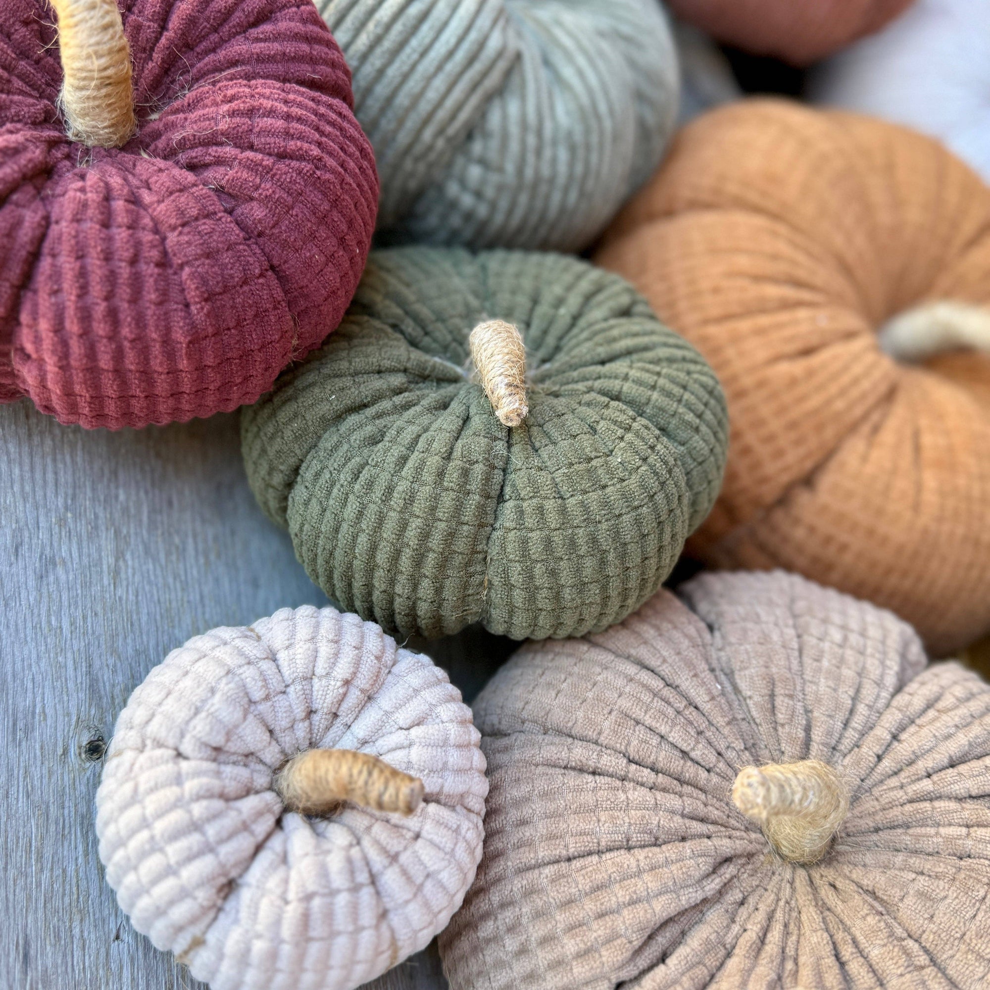 Med. Army Cross Cord Pumpkin